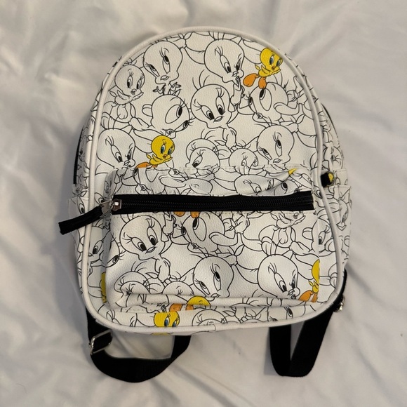 Warner Bros. Handbags - EUC Warner Brothers Looney Tunes Tweety Bird Mini Backpack